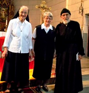 Sr Bernadette, Sr. Rosa und P. Berno feierten je 60 Jahre Weihegelübde.
